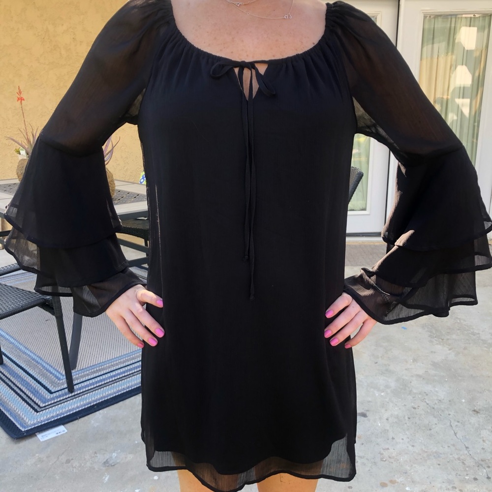 Black long sleeve dress